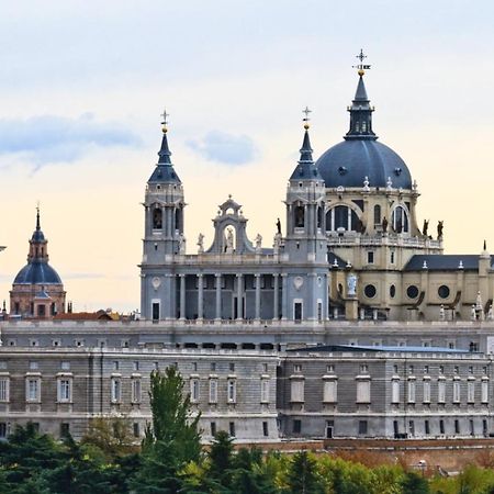 Bonito Apartamento Junto A La Plaza Mayor Madrid Exterior photo